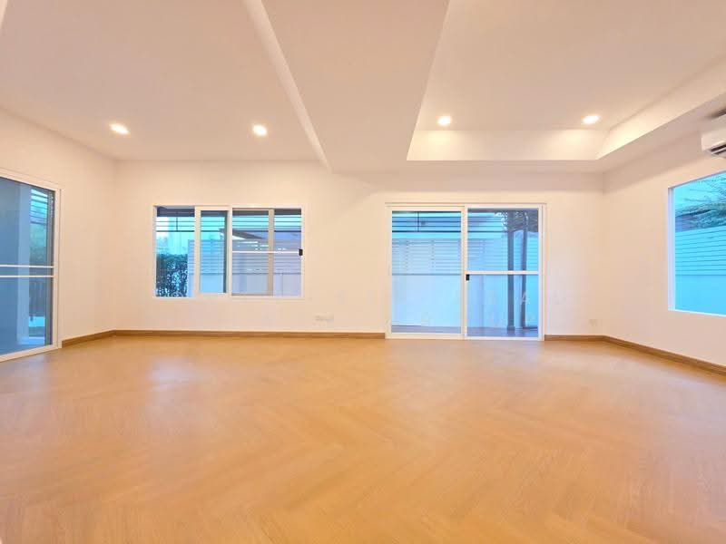 Mantana Lake Watcharapol, Bangkok, Sukhaphiban 5 Road, O-Ngoen, Sai Mai, Bangkok, 4 Bedrooms, 250 sqm, Single Detached House For Sale, by Forty-Six Real Estate Group, 500550134 - DDproperty.com