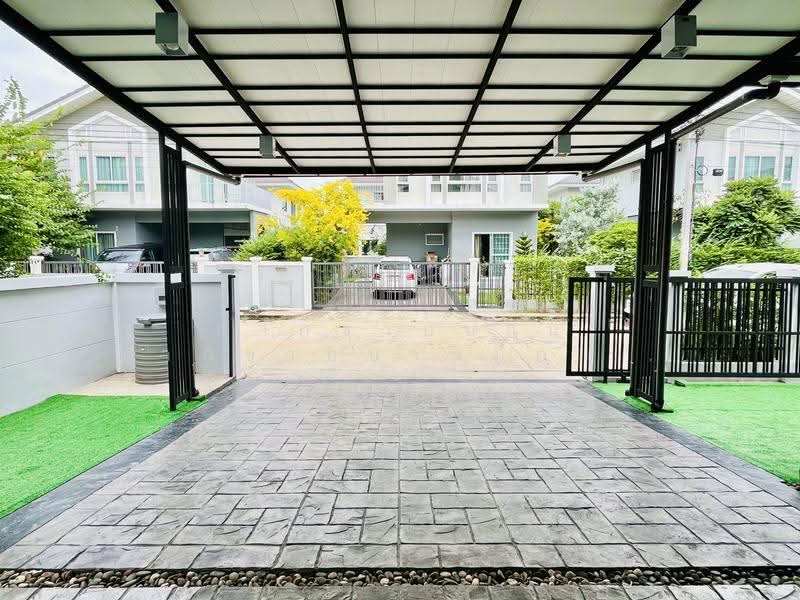 Perfect Place Sukhumvit 77-Suvarnabhumi : เพอร์เฟค เพลส สุขุมวิท77-สุวรรณภูมิ, สมุทรปราการ, ถนนลาดกระบัง, ราชาเทวะ, บางพลี, สมุทรปราการ, 150 ตร.ม., บ้านเดี่ยว ขาย, โดย ฝากขายบ้าน ฝากขายบ้านมือสอง ฝากขายอสัง Realty HuB, 500550174 - DDproperty.com