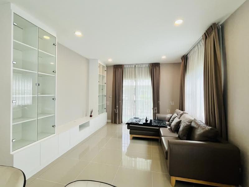 Perfect Place Sukhumvit 77-Suvarnabhumi, Samut Prakan, Lat Krabang Road, Rachathewa, Bang Plee, Samut Prakan, 3 Bedrooms, 150 sqm, Single Detached House For Sale, by ฝากขายบ้าน ฝากขายบ้านมือสอง ฝากขายอสัง Realty HuB, 500550174 - DDproperty.com