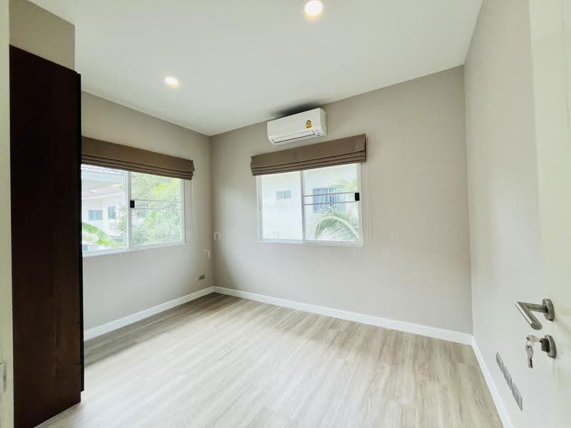 Perfect Place Sukhumvit 77-Suvarnabhumi, Samut Prakan, Lat Krabang Road, Rachathewa, Bang Plee, Samut Prakan, 3 Bedrooms, 150 sqm, Single Detached House For Sale, by ฝากขายบ้าน ฝากขายบ้านมือสอง ฝากขายอสัง Realty HuB, 500550174 - DDproperty.com