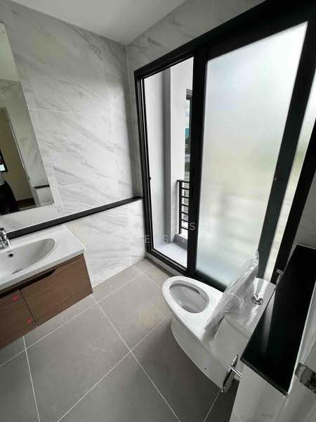 The City Rama 9-Ramkhamhaeng, Bangkok, Srinakarin - Rom Klao Road, Saphan Sung, Bangkok, 4 Bedrooms, 286 sqm, Single Detached House For Rent, by Forty-Six Real Estate Group, 500550195 - DDproperty.com