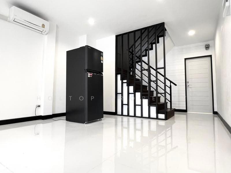 ซอยสุขุมวิท 95, Bangkok, Bang Chak, Phra Khanong, Bangkok, 5 Bedrooms, 208 sqm, Townhouse For Rent, by Holtop Property, 500550205 - DDproperty.com