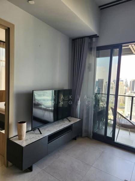 The Lofts Asoke, Bangkok, Sukhumvit 21 Road, Khlongtoei Nua, Watthana, Bangkok, 2 Bedrooms, 86 sqm, Condo For Rent, by Surakiat Thongdee, 500550211 - DDproperty.com
