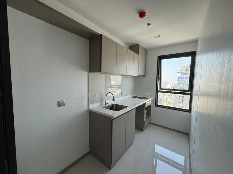 Life Ladprao, Bangkok, 992 Ladprao Road, Jom Phon, Chatuchak, Bangkok, 2 Bedrooms, 66 sqm, Condo For Rent, by Surakiat Thongdee, 500550231 - DDproperty.com