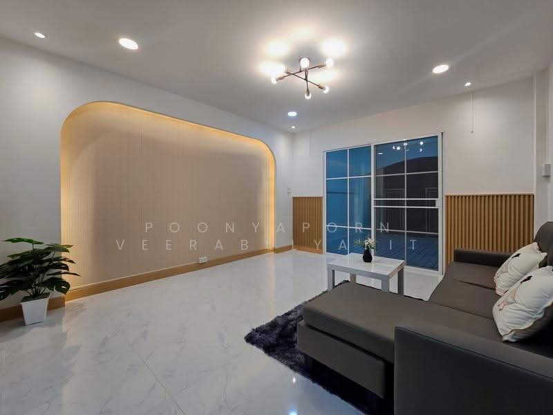 มนวดี กรีนพาร์ค Monwadee Green Park, นนทบุรี, พิมลราช, บางบัวทอง, นนทบุรี, 128 ตร.ม., Townhouse ขาย, โดย Poonyaporn Veerabulyarit, 500550259 - DDproperty.com