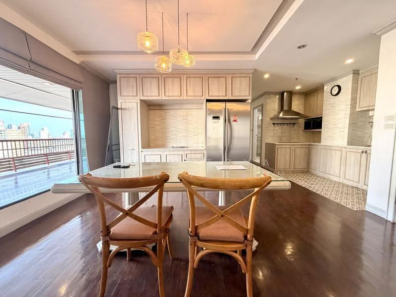 Baan Ploenchit, Bangkok, Soi Ruamrudee 2 Ploenchit Road, Lumphini, Pathum Wan, Bangkok, 3 Bedrooms, 128 sqm, Condo For Rent, by Thanatcha Thanapaisan, 500550279 - DDproperty.com