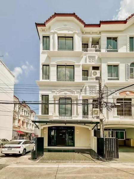Baan Klang Muang Rama 9 - Ladprao : บ้านกลางเมือง พระรามเก้า - ลาดพร้าว, กรุงเทพ, ซอย ลาดพร้าว 88, วังทองหลาง, กรุงเทพ, 250 ตร.ม., ทาวน์เฮ้าส์ ขาย, โดย บุษบา รัตนวงษ์ชัย, 500550281 - DDproperty.com