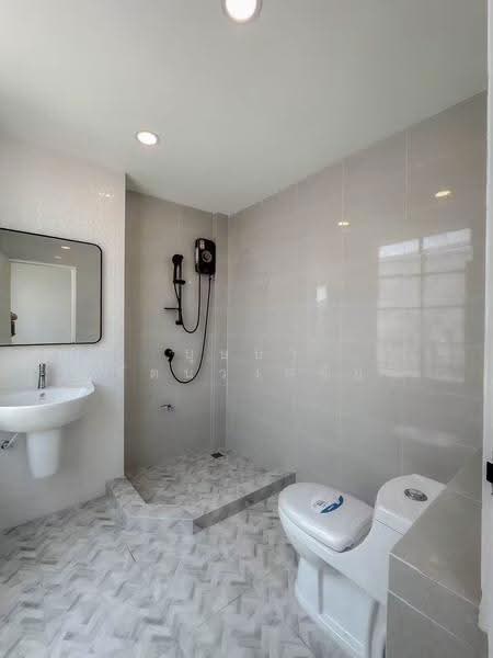Baan Klang Muang Rama 9 - Ladprao, Bangkok, Soi Ladprao 88, Wang Thonglang, Bangkok, 4 Bedrooms, 250 sqm, Townhouse For Sale, by บุษบา รัตนวงษ์ชัย, 500550281 - DDproperty.com