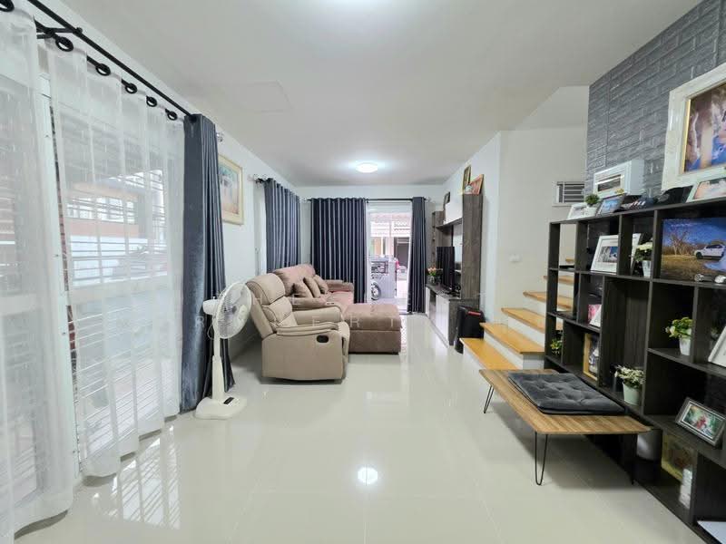 Preceo 4, Chon Buri (Pattaya), นาป่า , เมืองชลบุรี , ชลบุรี, Na Pa, Muang Chon Buri, Chon Buri (Pattaya), 3 Bedrooms, 81 sqm, Townhouse For Sale, by The Best Property นุช, 500550283 - DDproperty.com
