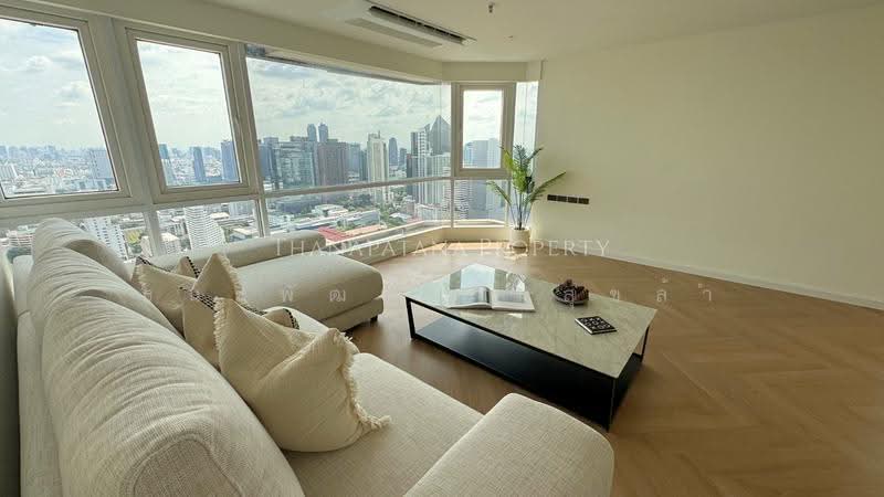 Sukhumvit Suite : สุขุมวิท สวีท, กรุงเทพ, 19 ซอยสุขุมวิท 13, คลองเตยเหนือ, วัฒนา, กรุงเทพ, 220 ตร.ม., Condo ขาย, โดย Thanapatana Limsouklam, 500550305 - DDproperty.com