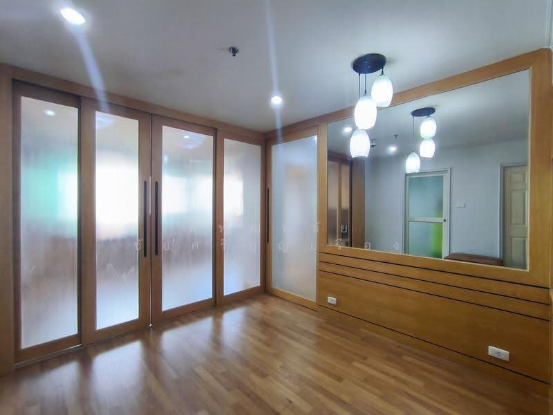Lumpini Place Pinklao 2, Bangkok, 89 Boromarajonani Road, Arun Amarin, Bangkok Noi, Bangkok, 2 Bedrooms, 68 sqm, Condo For Sale, by พิพัฒน์ชัย ชัยศรีบุญเรือง, 500550320 - DDproperty.com