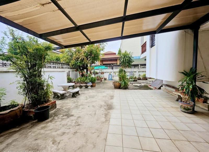 [FOR SALE] Land with Detached House in Prime New CBD Location – Ratchada Soi 3, Rama 9, Bangkok, รัชดาภิเษก, Din Daeng, Bangkok, 3 Bedrooms, 130 sqm, Single Detached House For Sale, by อรอุษา โรจน์รพีธาดา, 500550324 - DDproperty.com