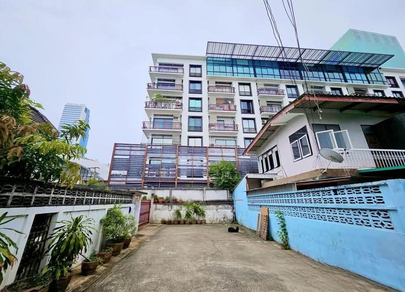 [ขาย] ที่ดินพร้อมบ้านเดี่ยว 2 ชั้น ทำเลทองใจกลาง New CBD รัชดา ซอย 3 - พระราม 9, กรุงเทพ, รัชดาภิเษก, ดินแดง, กรุงเทพ, 130 ตร.ม., บ้านเดี่ยว ขาย, โดย อรอุษา โรจน์รพีธาดา, 500550324 - DDproperty.com