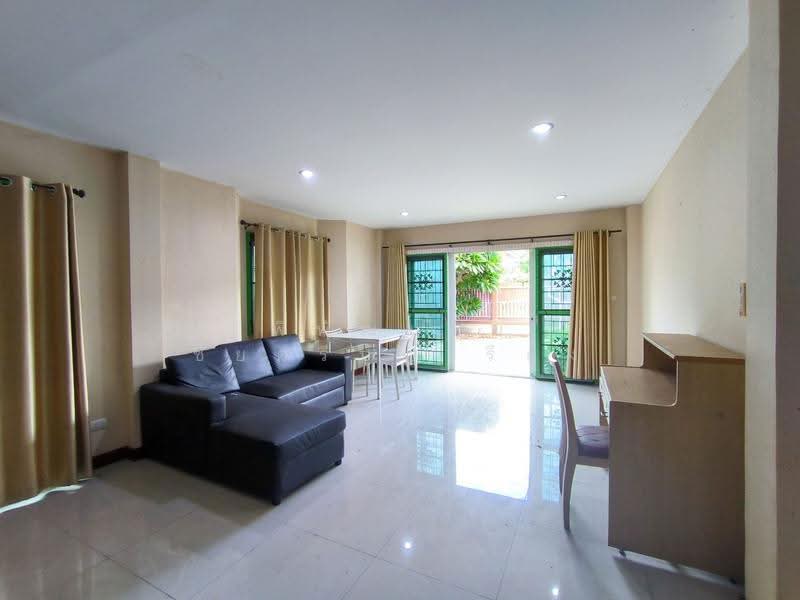 Nalin Residence : นลิน เรสซิเดนซ์, กรุงเทพ, ถนนหทัยราษฎร์, บางชัน, คลองสามวา, กรุงเทพ, 180 ตร.ม., บ้านเดี่ยว ขาย, โดย พิพัฒน์ชัย ชัยศรีบุญเรือง, 500550326 - DDproperty.com