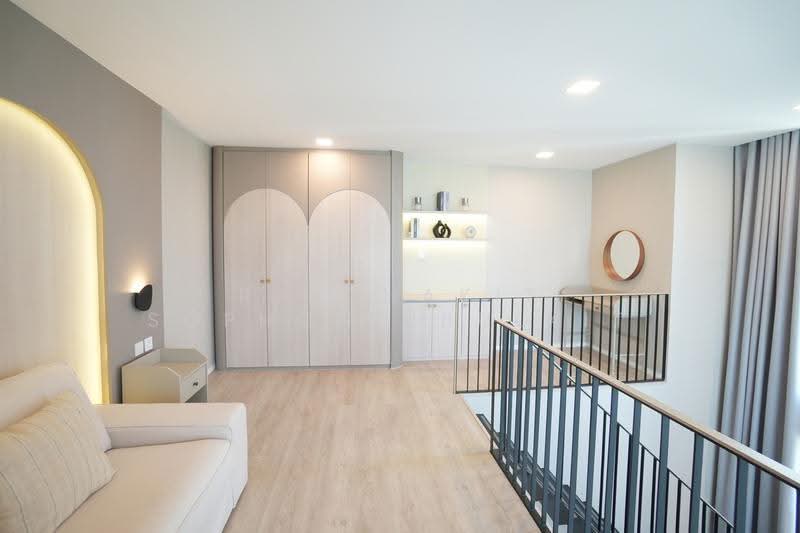 VIVE Krungthep Kreetha, Bangkok, Krungthep Kreetha Road, Saphan Sung, Bangkok, 4 Bedrooms, 421 sqm, Single Detached House For Rent, by Ratthakit Sophonpibulkit, 500550337 - DDproperty.com