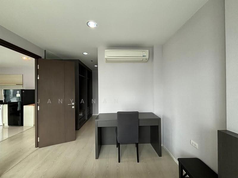 Rhythm Sathorn-Narathiwas, Bangkok, 651 Naradhiwas Rajanagarindra Road, Thung Maha Mek, Sathon, Bangkok, 2 Bedrooms, 60 sqm, Condo For Rent, by Janyanan (Pang), 500550362 - DDproperty.com