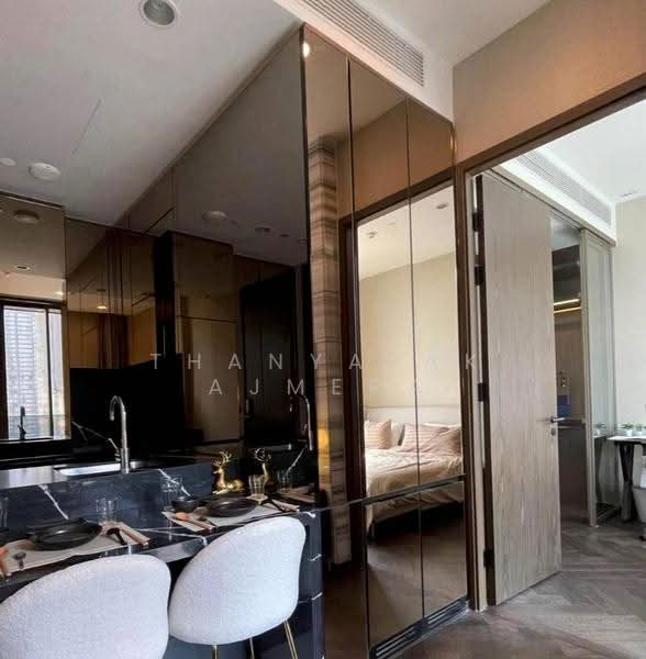 The Esse Sukhumvit 36, Bangkok, Soi Sukhumvit 36, Sukhumvit Road, Phra Kanong, Khlong Toei, Bangkok, 1 Bedroom, 39 sqm, Condo For Rent, by Thanyalak Ajmera, 500550369 - DDproperty.com