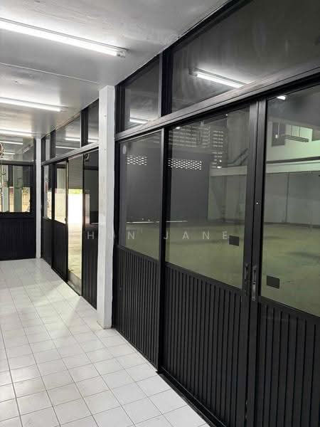 Warehouse with Office for Rent in Central Bangkok – Din Daeng Area (SPSJP671), Bangkok, ซอย วิภาวดีรังสิต 4, Din Daeng, Bangkok, , 580 sqm, Warehouse/Factory For Rent, by Khun Jane, 500550382 - DDproperty.com