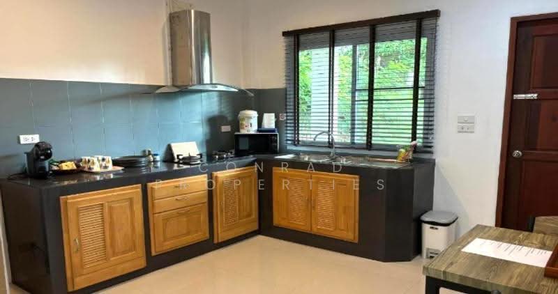 Tropical 14 Bed Beachside Resort for Sale in Na Mueang, Surat Thani, Ang Thong, Ko Samui, Surat Thani, 10+ Bedrooms, 2,250 sqm, Villa For Sale, by Conrad Properties, 500550395 - DDproperty.com