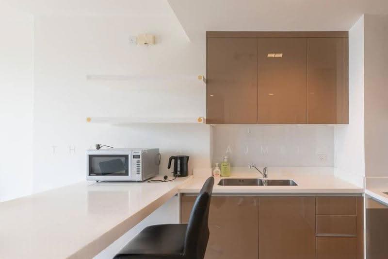 Siri At Sukhumvit, Bangkok, 902 Sukhumvit Road, Phra Kanong, Khlong Toei, Bangkok, 2 Bedrooms, 75 sqm, Condo For Rent, by Thanyalak Ajmera, 500550406 - DDproperty.com