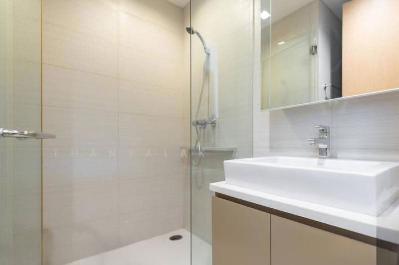 Siri At Sukhumvit, Bangkok, 902 Sukhumvit Road, Phra Kanong, Khlong Toei, Bangkok, 2 Bedrooms, 75 sqm, Condo For Rent, by Thanyalak Ajmera, 500550406 - DDproperty.com