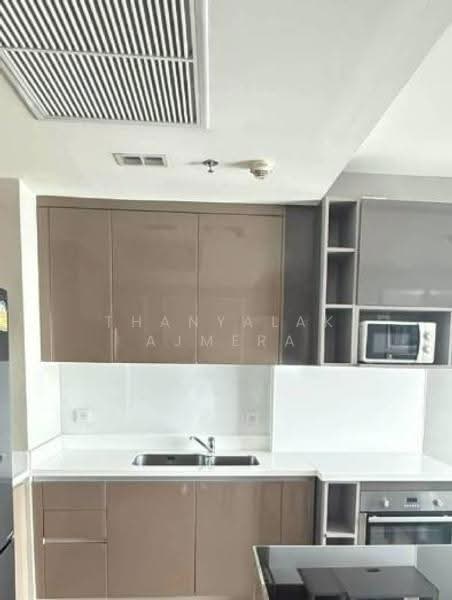 Siri At Sukhumvit, Bangkok, 902 Sukhumvit Road, Phra Kanong, Khlong Toei, Bangkok, 2 Bedrooms, 68 sqm, Condo For Rent, by Thanyalak Ajmera, 500550408 - DDproperty.com