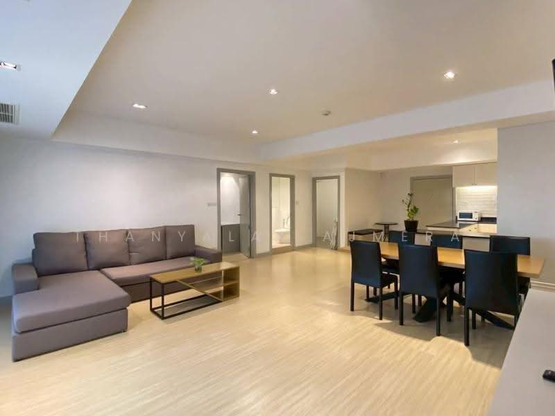 Villa Bajaj, Bangkok, Soi Sukhumvit 19, Khlongtoei Nua, Watthana, Bangkok, 2 Bedrooms, 160 sqm, Condo For Rent, by Thanyalak Ajmera, 500550418 - DDproperty.com