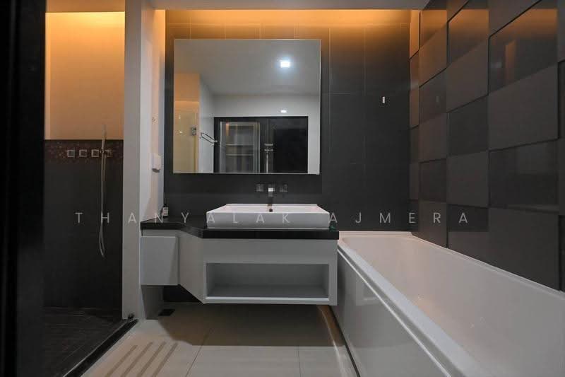 Ivy Ampio, Bangkok, 48 Ratchadaphisek Road, Huai Khwang, Bangkok, 1 Bedroom, 46 sqm, Condo For Rent, by Thanyalak Ajmera, 500550430 - DDproperty.com