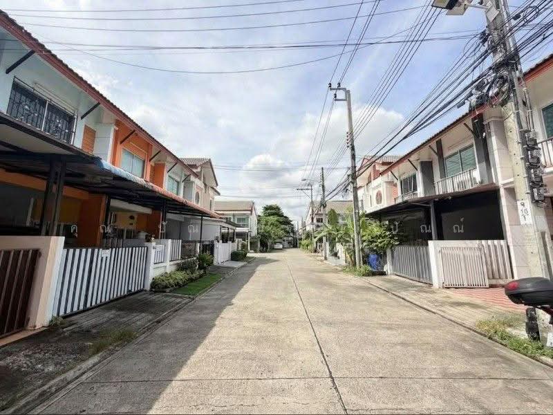 Moobaan Areeya at Home Soi Mailarp : หมู่บ้านอารียา แอทโฮม ซ.มัยลาภ, กรุงเทพ, ซ.ประเสริฐมนูกิจ 29 แยก 2, ลาดพร้าว, กรุงเทพ, 100 ตร.ม., ทาวน์เฮ้าส์ ขาย, โดย คุณ ปัณณณัฐ ( ปัณณ์ ), 500550451 - DDproperty.com