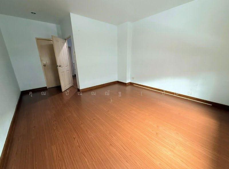 Moobaan Areeya at Home Soi Mailarp, Bangkok, Soi Prasert Manukich 29 Yaek 2, Lat Phrao, Bangkok, 2 Bedrooms, 100 sqm, Townhouse For Sale, by คุณ ปัณณณัฐ ( ปัณณ์ ), 500550451 - DDproperty.com