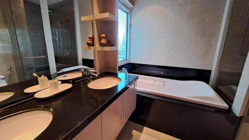Royal Residence Park, Bangkok, 99 Royal Resident Park Lumphini, Lumphini, Pathum Wan, Bangkok, 3 Bedrooms, 220 sqm, Apartment For Rent, by Nat Tantirapan, 500550458 - DDproperty.com