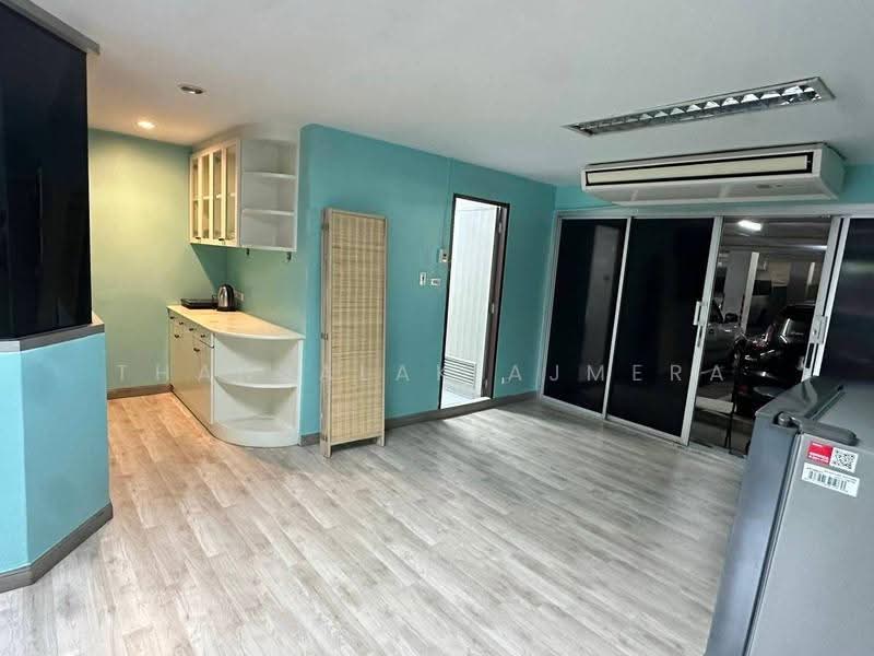 First Tower, Bangkok, 154 Sukhumvit Road, Khlongtoei Nua, Watthana, Bangkok, 1 Bedroom, 33 sqm, Condo For Rent, by Thanyalak Ajmera, 500550488 - DDproperty.com