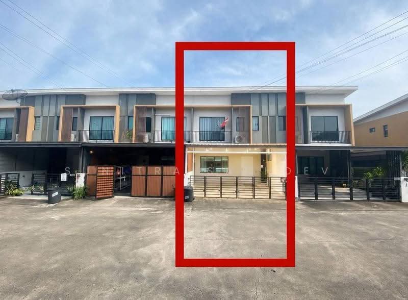 The Connect Pattanakarn 38, Bangkok, Soi Phatthanakan 38, Phatthanakan Road, Suan Luang, Bangkok, 3 Bedrooms, 120 sqm, Townhouse For Rent, by Sunitra Sachdev, 500550498 - DDproperty.com