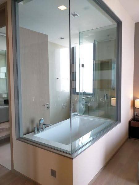 The Esse Asoke, Bangkok, 333 Soi Sukhumvit 21, Sukhumvit Road, Khlongtoei Nua, Watthana, Bangkok, 2 Bedrooms, 75 sqm, Condo For Rent, by Thanyalak Ajmera, 500550508 - DDproperty.com
