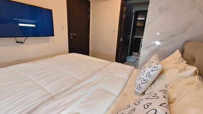 XT Huaikhwang, Bangkok, 244 Ratchadaphisek Road, Huai Khwang, Bangkok, 1 Bedroom, 35 sqm, Condo For Rent, by Thanyalak Ajmera, 500550517 - DDproperty.com