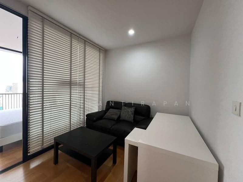 Noble Revo Silom, Bangkok, 88 Soi Surasak Surasak Road, Silom, Bang Rak, Bangkok, 1 Bedroom, 35 sqm, Condo For Rent, by Nat Tantirapan, 500550521 - DDproperty.com