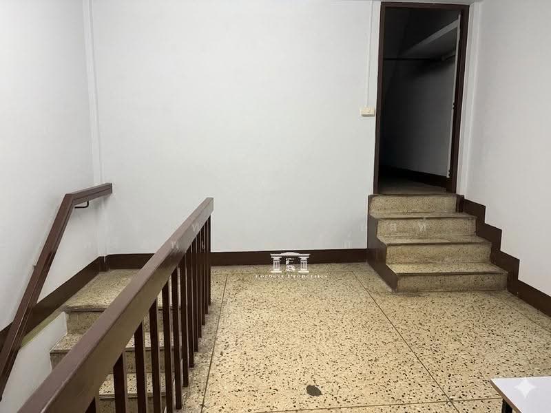 45007 - อาคารพาณิชย์ 3 ชั้น ติดถนนสุรวงศ์ ใกล้ MRT สามย่าน, Bangkok, Bang Rak, Bangkok, , 116 sqm, Shophouse For Sale, by Forbest Properties Co., Ltd., 500550547 - DDproperty.com