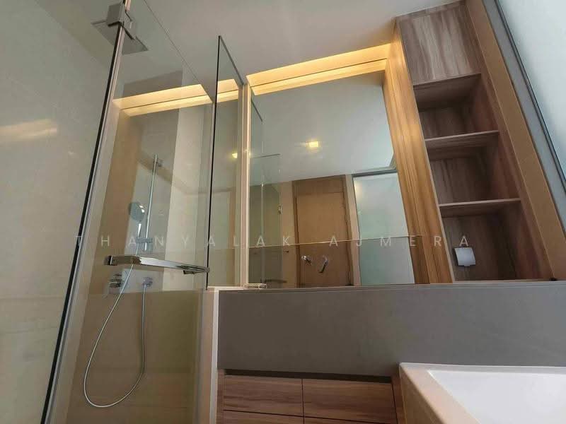 The Esse Asoke, Bangkok, 333 Soi Sukhumvit 21, Sukhumvit Road, Khlongtoei Nua, Watthana, Bangkok, 1 Bedroom, 46 sqm, Condo For Rent, by Thanyalak Ajmera, 500550560 - DDproperty.com