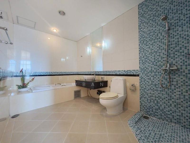 Citi Smart Sukhumvit 18, Bangkok, 366 Soi Sukhumvit 18, Sukhumvit Road, Khlong Toei, Bangkok, 3 Bedrooms, 175 sqm, Condo For Rent, by Pichamon Chawbantard, 500550569 - DDproperty.com