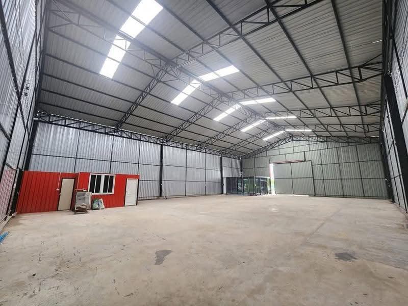 โกดังให้เช่า พร้อม office ติดถนนใหญ่บรมราชชนนี 600 ตร.ม. ใกล้ เซ็นทรัลศาลายา พุทธมณฑลสาย 5, Nakhon Pathom, Hom Kret, Sam Phran, Nakhon Pathom, , 600 sqm, Warehouse/Factory For Rent, by ธนกฤต, 500550581 - DDproperty.com