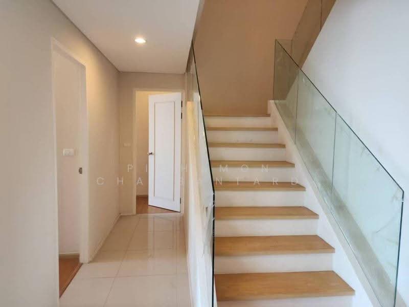 Villa Asoke, Bangkok, 1588 New Petchburi Road, Makkasan, Ratchathewi, Bangkok, 4 Bedrooms, 304 sqm, Condo For Rent, by Pichamon Chawbantard, 500550586 - DDproperty.com