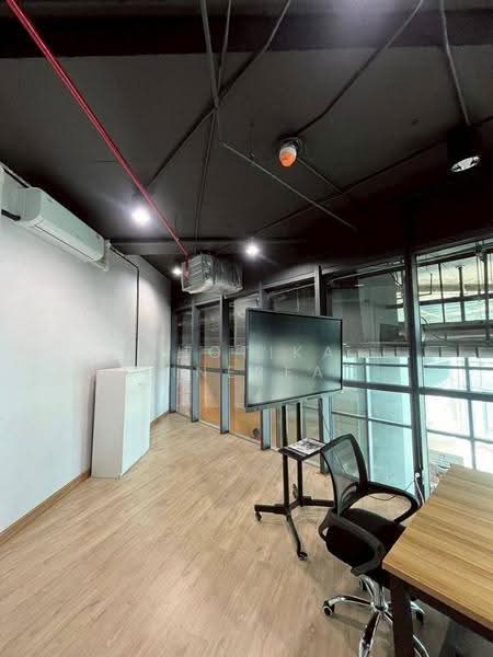 For Sale - Office Space at Artisan Ratchada, Bangkok, เทียนร่วมมิตร, Huai Khwang, Bangkok, , 372 sqm, Office Space For Sale, by chotika onlinerealtor, 500550711 - DDproperty.com