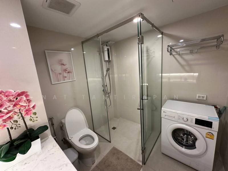 Silom Suite, Bangkok, Soi Sathorn 12, Sathorn Road, Silom, Bang Rak, Bangkok, 4 Bedrooms, 114 sqm, Condo For Rent, by Nat Tantirapan, 500550714 - DDproperty.com