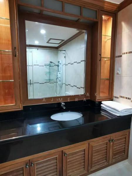Park Ploenchit, Bangkok, 61 Sukhumvit Soi 1, Khlongtoei Nua, Watthana, Bangkok, 1 Bedroom, 60 sqm, Condo For Rent, by Thanyalak Ajmera, 500550719 - DDproperty.com