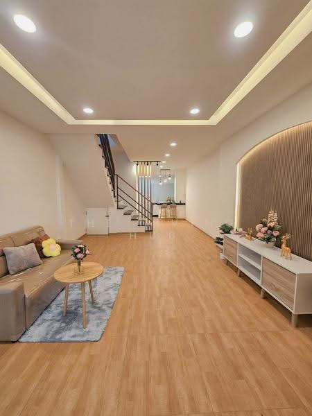 Yoocharoen Vibhavadi-rangsit 37, Bangkok, Don Mueang, Bangkok, 2 Bedrooms, 95 sqm, Townhouse For Sale, by THE LIVING HUB, 500550750 - DDproperty.com