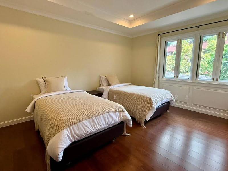 Dhani Residence, Bangkok, 1217/3 Soi Chumphon Sukhumvit Road, Khlong Tan Nua, Watthana, Bangkok, 4 Bedrooms, 330 sqm, Apartment For Rent, by Thanyalak Ajmera, 500550806 - DDproperty.com