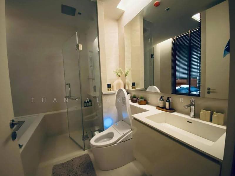 The Strand Thonglor, Bangkok, 36 Soi Sukhumvit 55, Khlong Tan Nua, Watthana, Bangkok, 1 Bedroom, 54 sqm, Condo For Rent, by Thanyalak Ajmera, 500550820 - DDproperty.com