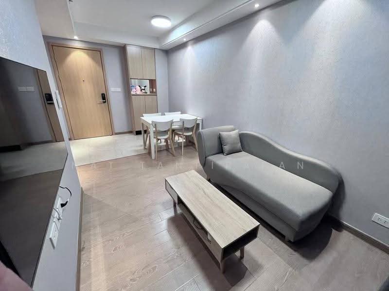 Regal Sathon-Naradhiwas, Bangkok, Naradhiwas Rajanagarindra Road, Thung Maha Mek, Sathon, Bangkok, 1 Bedroom, 33 sqm, Condo For Rent, by Nat Tantirapan, 500550824 - DDproperty.com