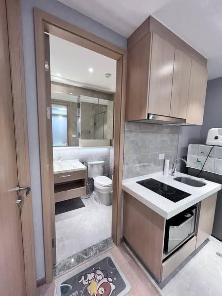 Regal Sathon-Naradhiwas, Bangkok, Naradhiwas Rajanagarindra Road, Thung Maha Mek, Sathon, Bangkok, 1 Bedroom, 33 sqm, Condo For Rent, by Nat Tantirapan, 500550824 - DDproperty.com