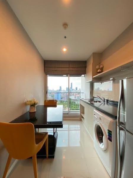 Rhythm Sathorn-Narathiwas, Bangkok, 651 Naradhiwas Rajanagarindra Road, Thung Maha Mek, Sathon, Bangkok, 1 Bedroom, 35 sqm, Condo For Sale, by International Property, 500550826 - DDproperty.com